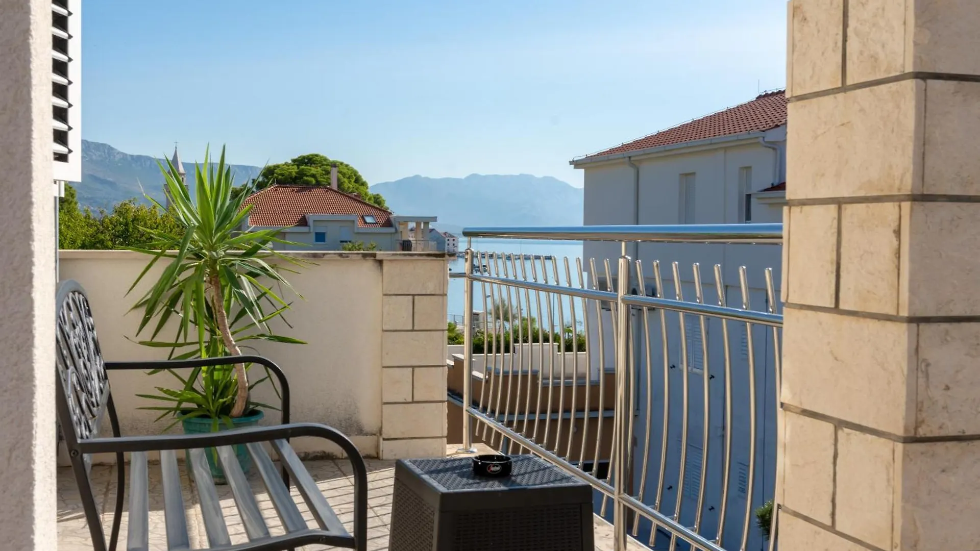 Apartments Mia'S Terrace In The Sun Kastela 0*,